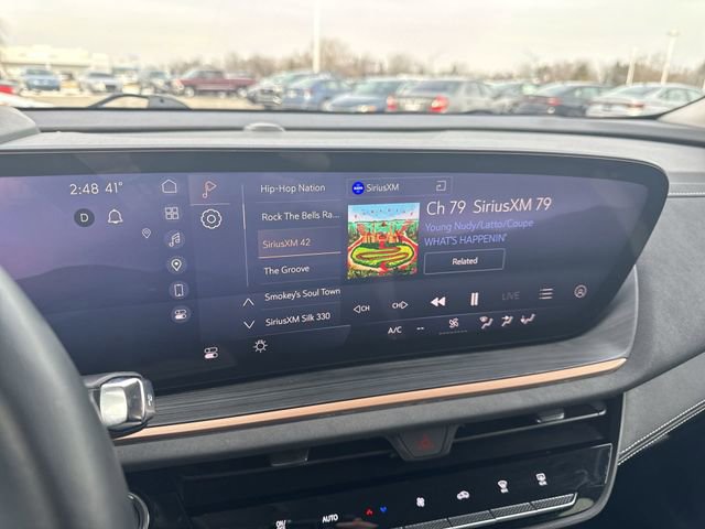 Certified 2025 Buick Envision Sport Touring image 13