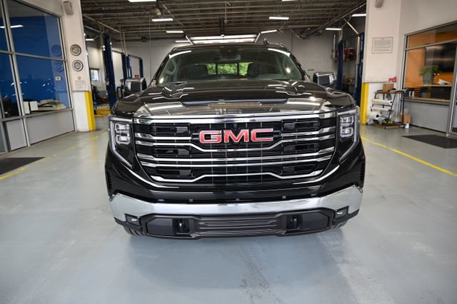 New 2026 GMC Sierra 1500 SLT w/ SLT Premium Package AWD/4WD image 2