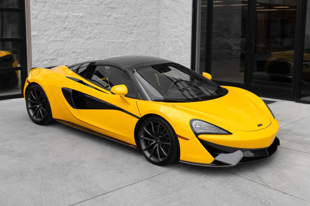 Used 2019 McLaren 570S Spider RWD image 2