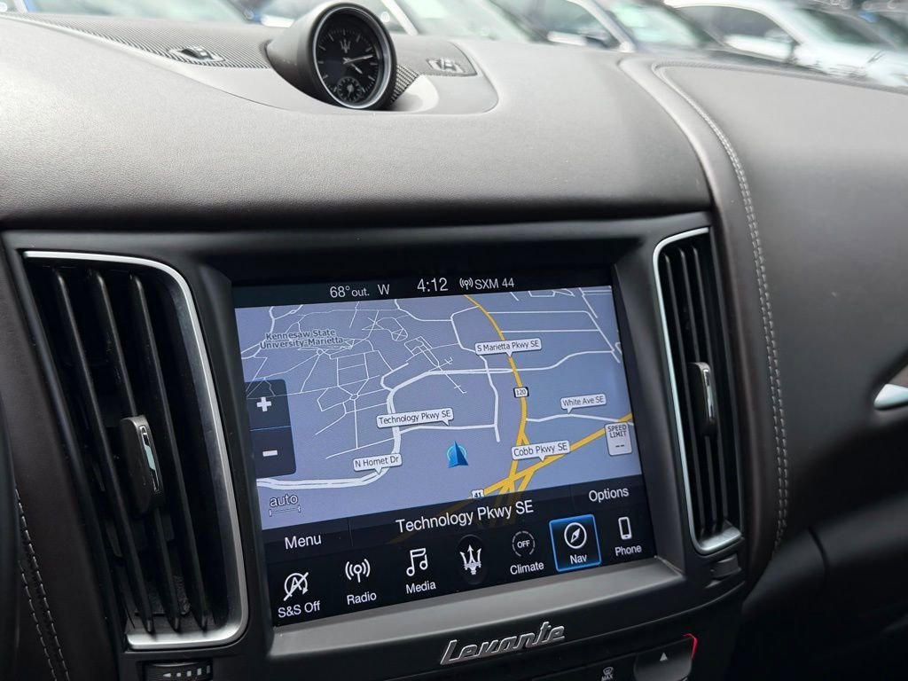 Used 2019 Maserati Levante GranLusso AWD/4WD image 22