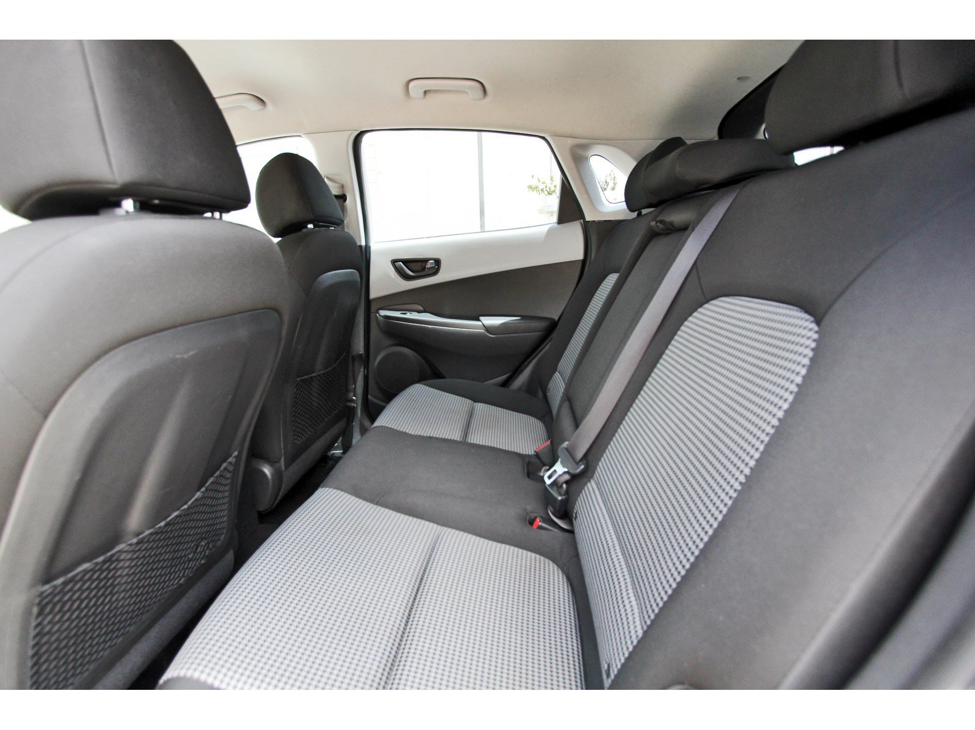 Used 2020 Hyundai Kona SE FWD image 30