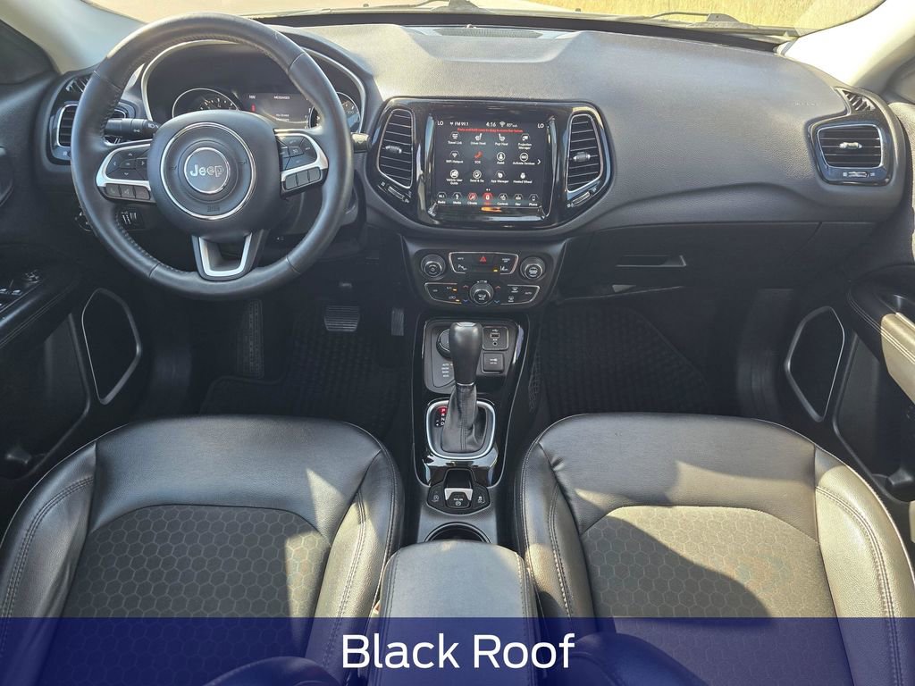 Used 2018 Jeep Compass Latitude w/ Popular Equipment Group AWD/4WD image 11