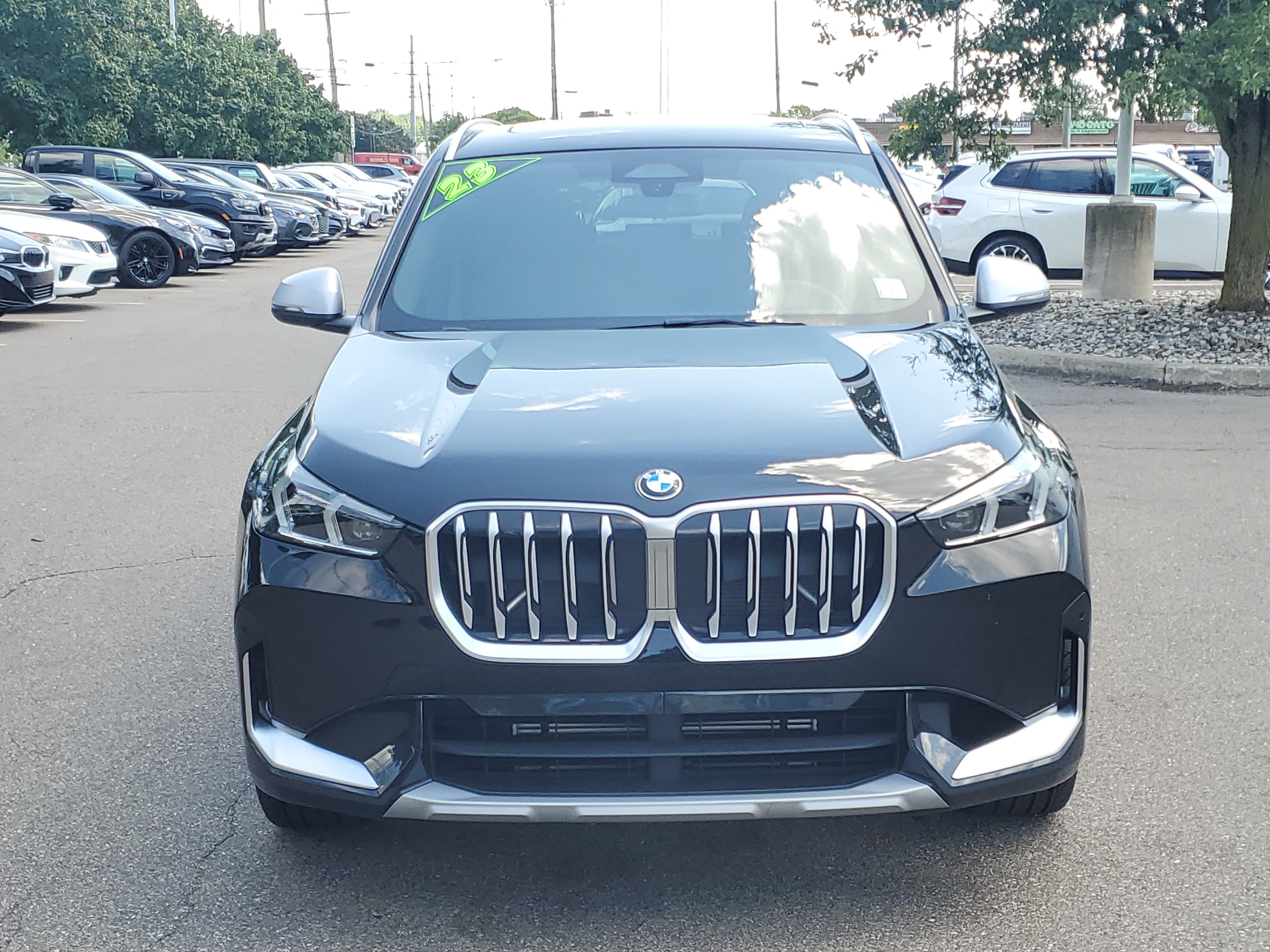 Used 2023 BMW X1 xDrive28i w/ Convenience Package AWD/4WD image 2