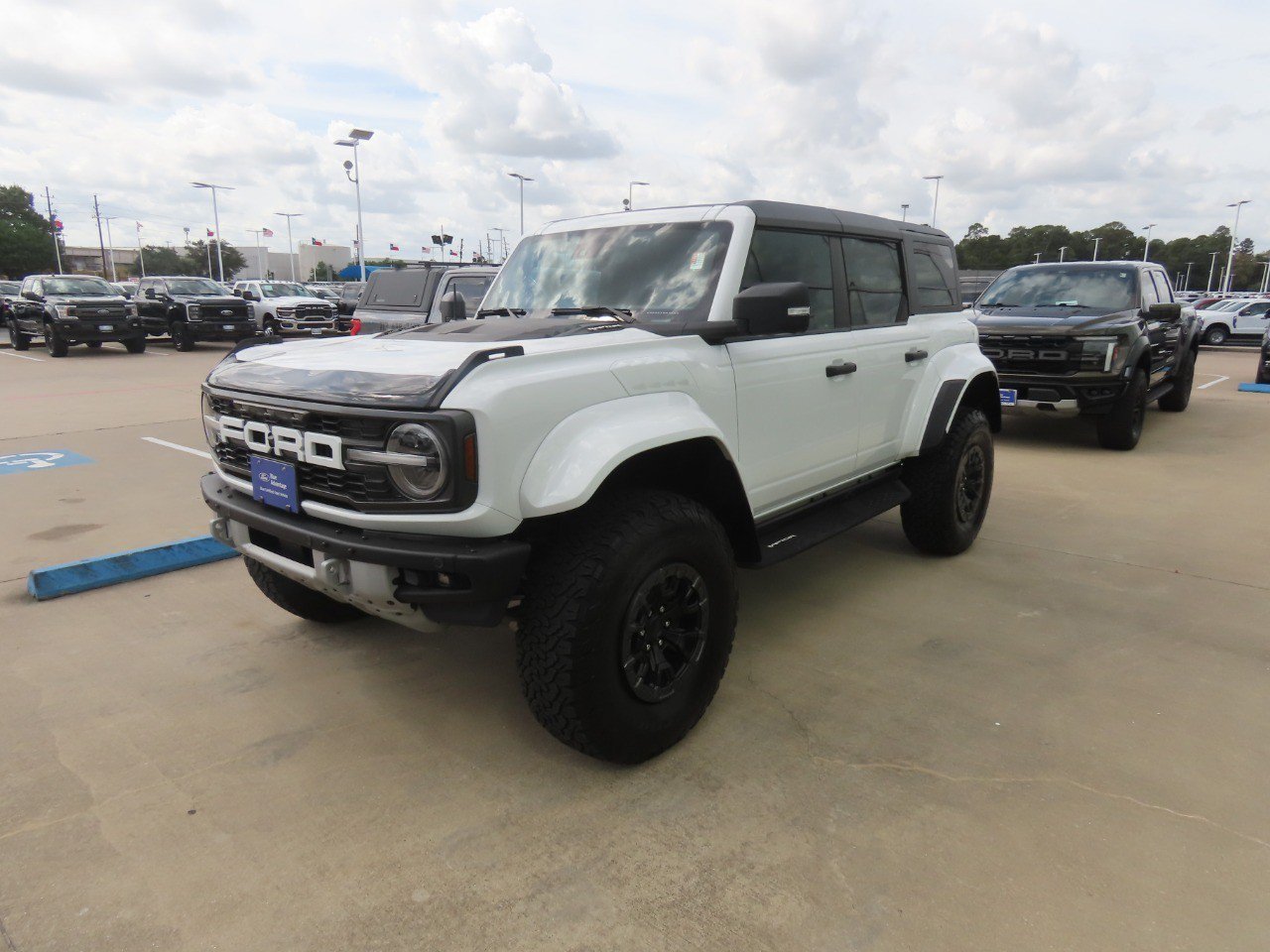 Certified 2024 Ford Bronco Raptor AWD/4WD image 2
