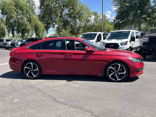Used 2018 Honda Accord Sport image 2