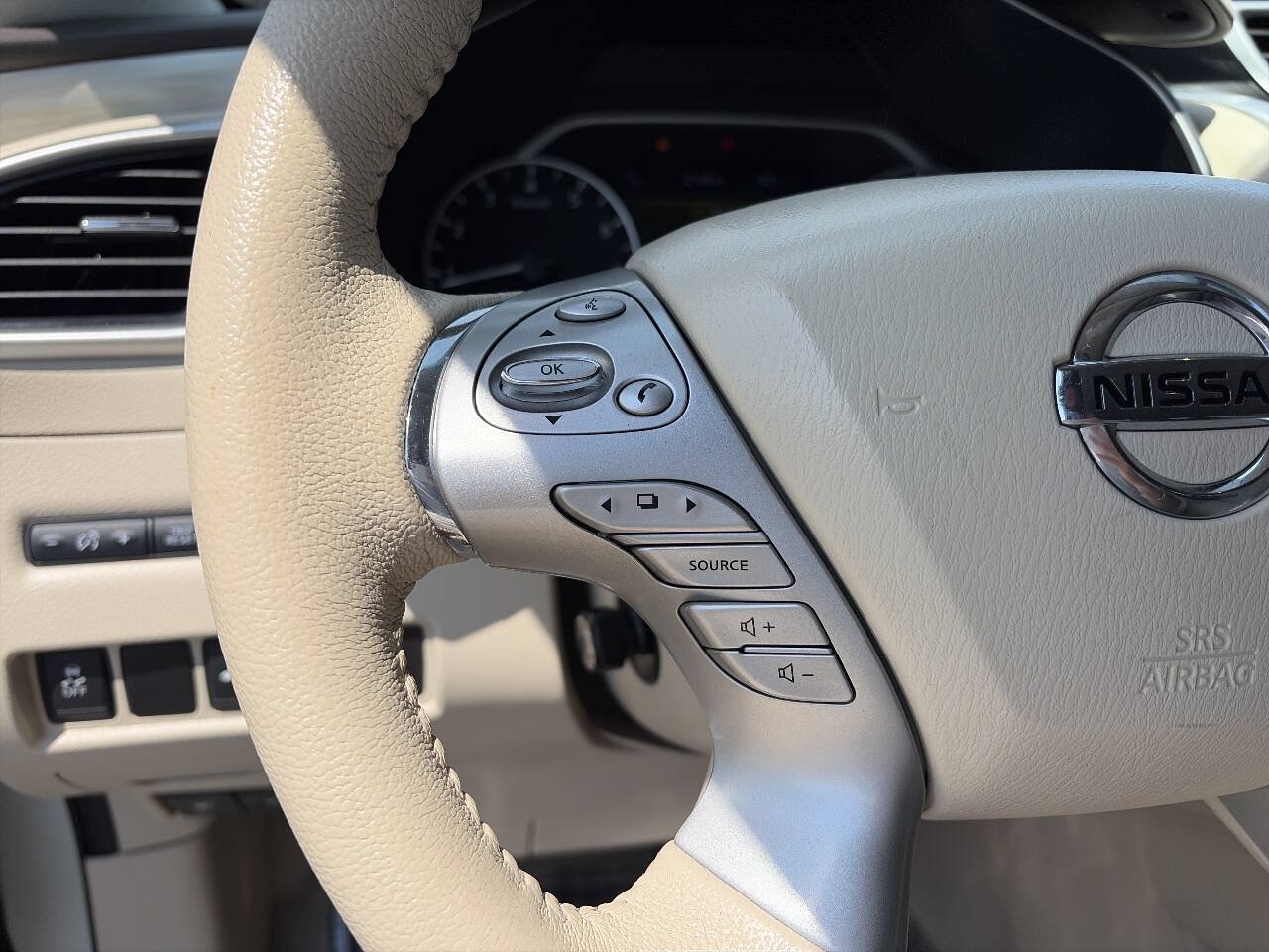 Used 2015 Nissan Murano Platinum w/ Platinum Technology Package AWD/4WD image 41