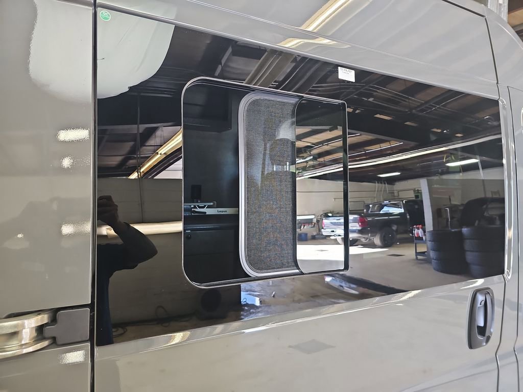 New 2025 RAM ProMaster 1500 w/ Quick Order Package 22G SLT image 30