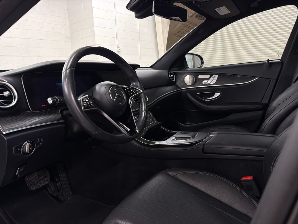 Used 2022 Mercedes-Benz E 350 Sedan image 5