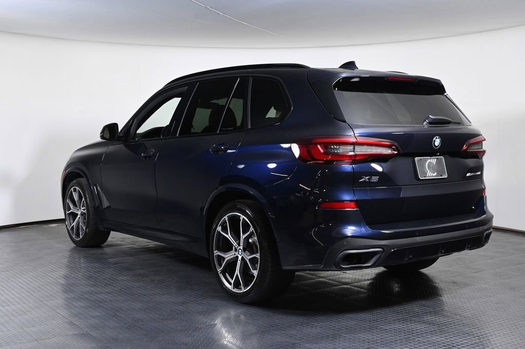 Used 2021 BMW X5 xDrive40i w/ M Sport Package AWD/4WD image 3