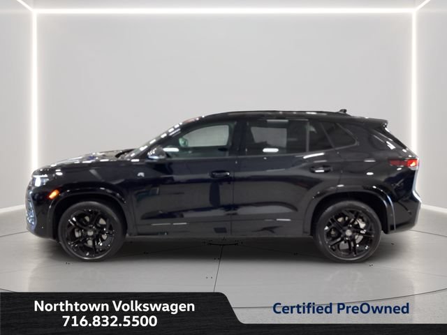 Certified 2025 Volkswagen Tiguan SE R-Line AWD/4WD image 2