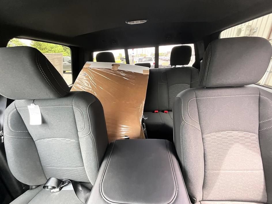 New 2026 RAM 2500 Warlock AWD/4WD image 37