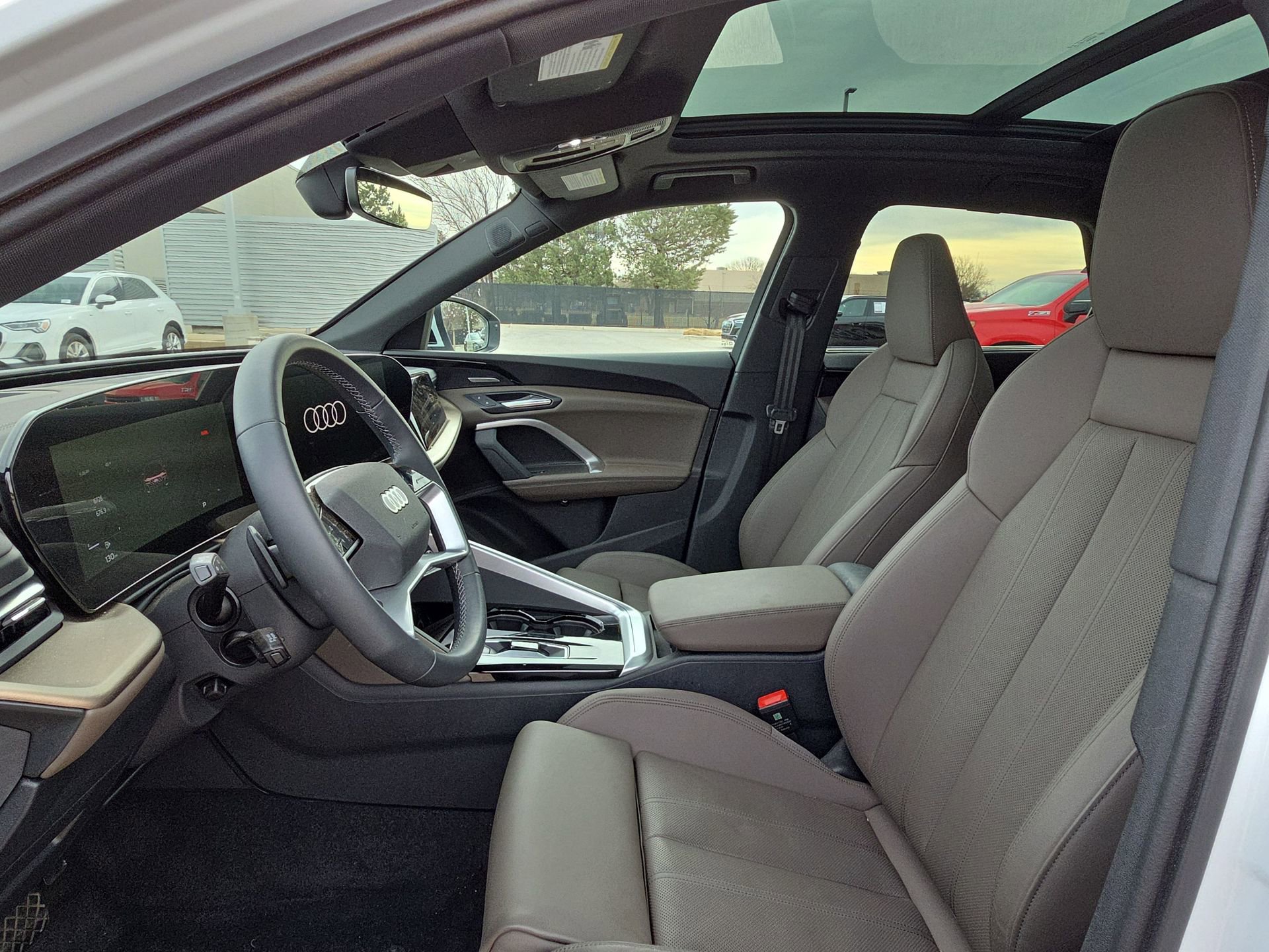 Certified 2025 Audi Q5 Premium Plus w/ Premium Plus image 16