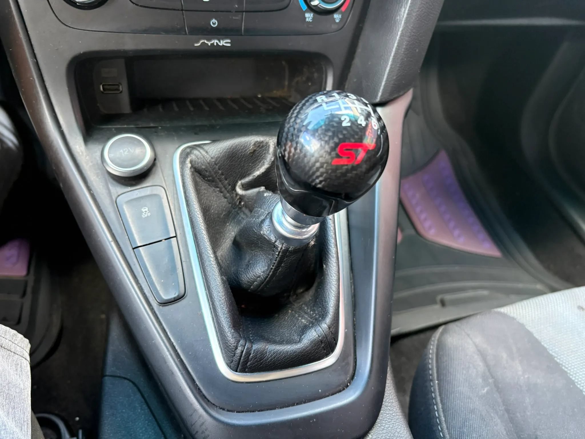 Used 2017 Ford Focus ST FWD image 24