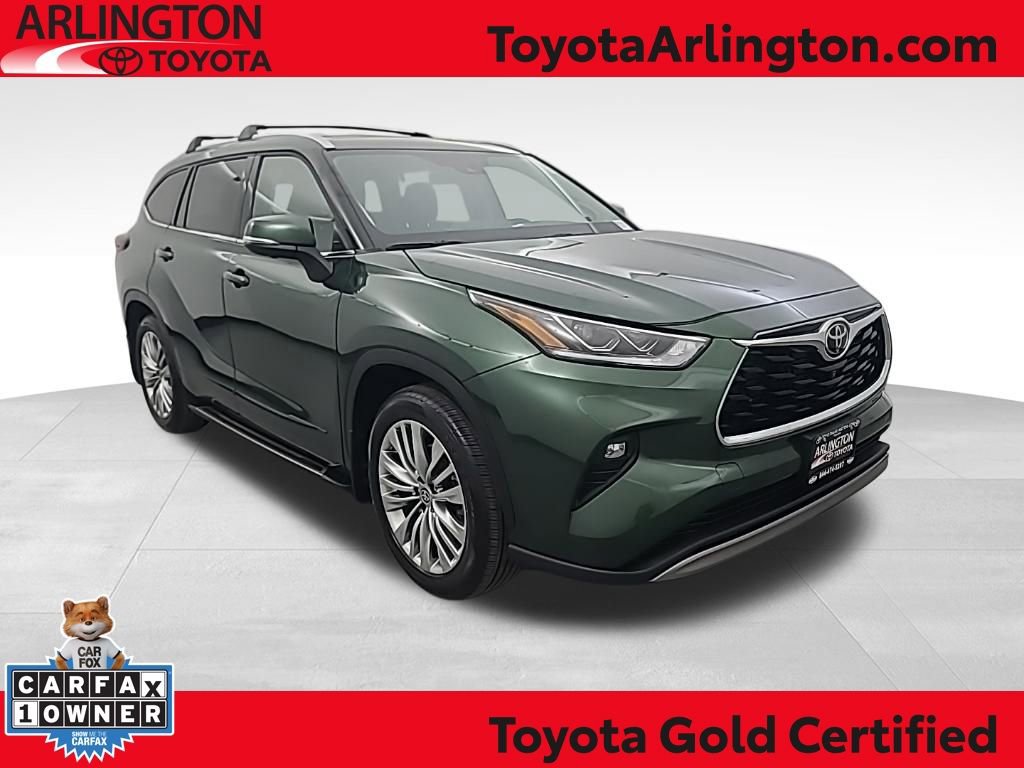 Used 2025 Toyota Highlander Platinum image 1