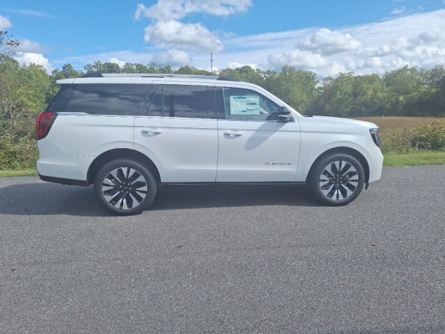 New 2025 Ford Expedition Platinum image 2