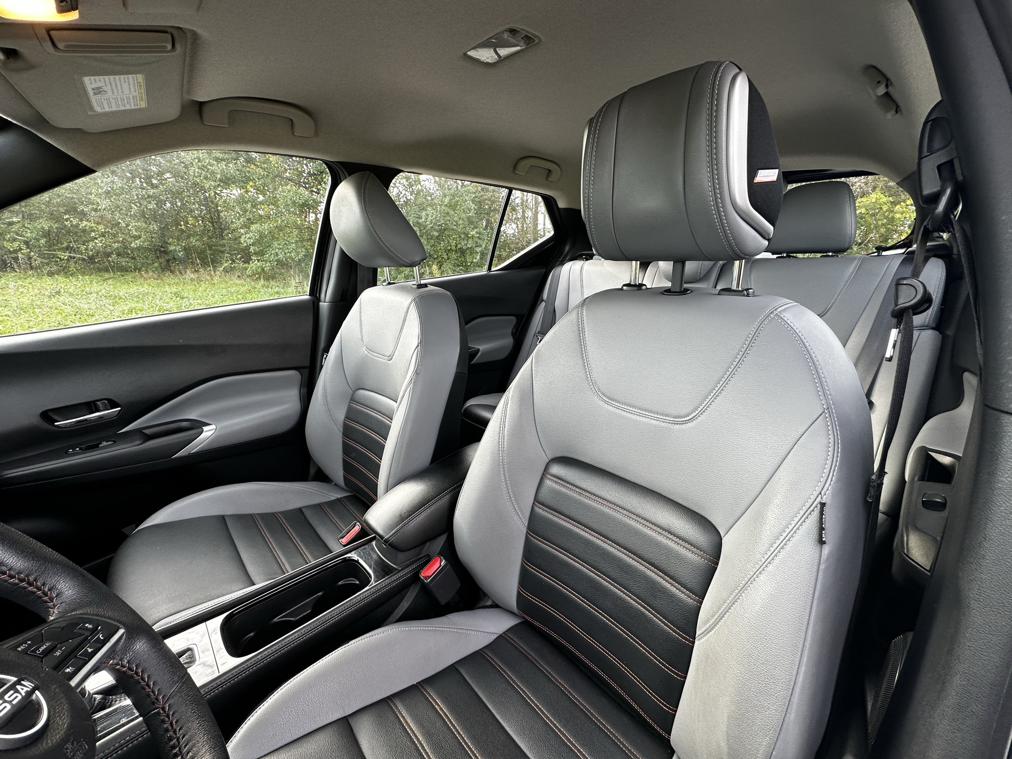 Used 2023 Nissan Kicks SR w/ SR Premium Package FWD image 10