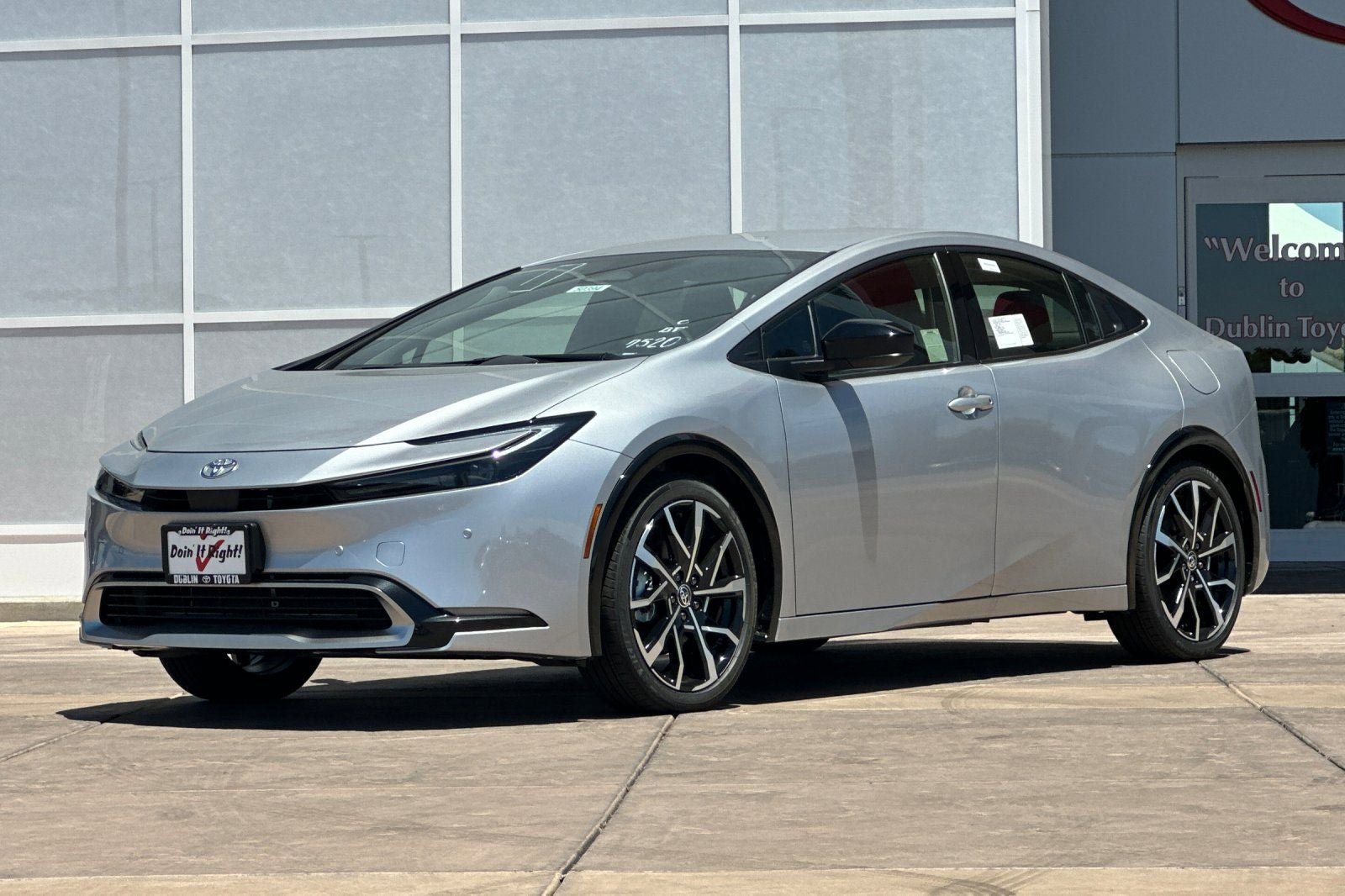 New 2026 Toyota Prius Plug-In Hybrid FWD image 8