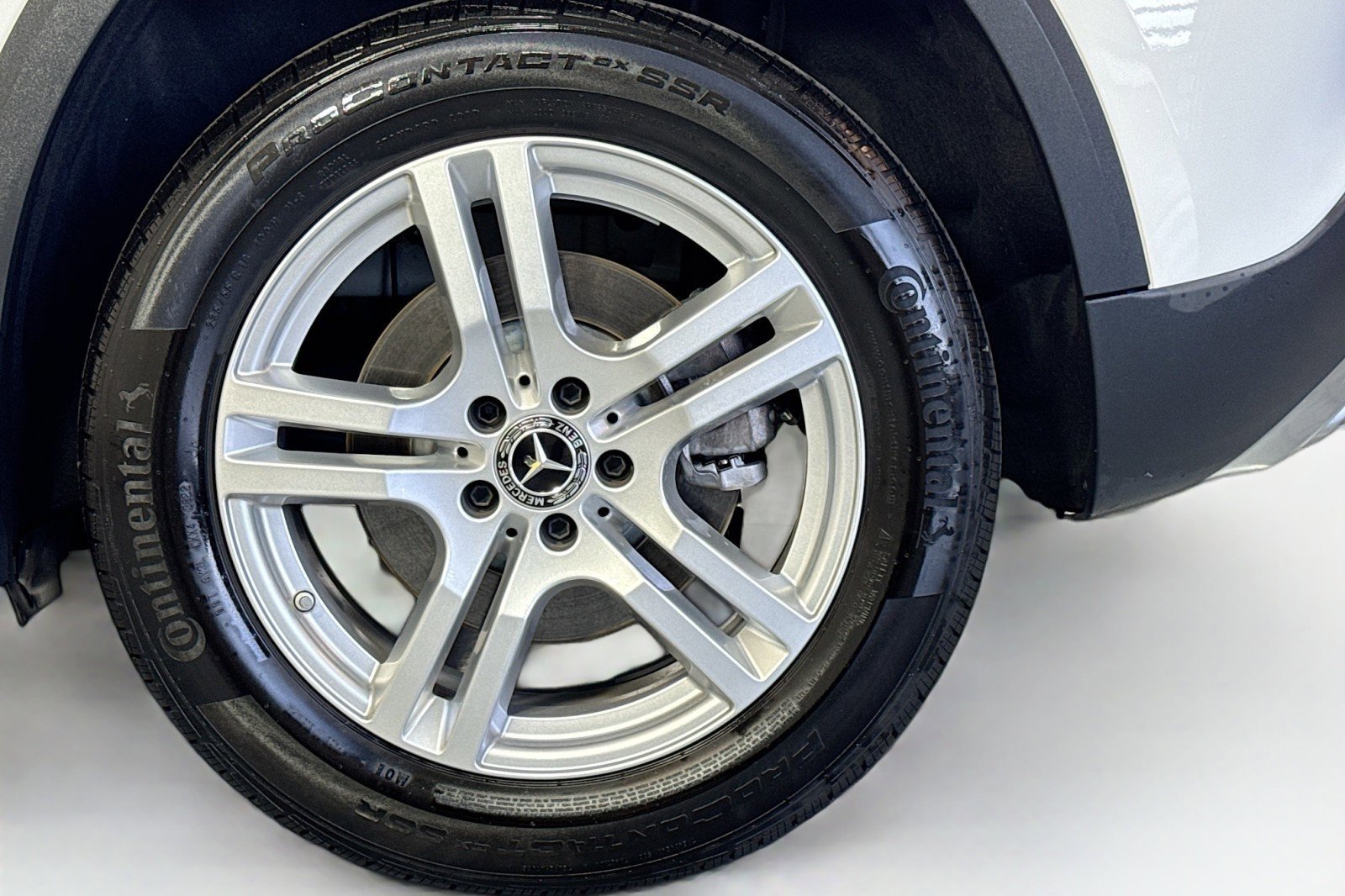 Certified 2023 Mercedes-Benz GLA 250 4MATIC w/ Premium Package image 29