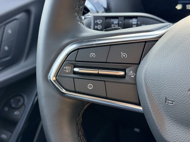 Certified 2025 Chevrolet Equinox LT image 9