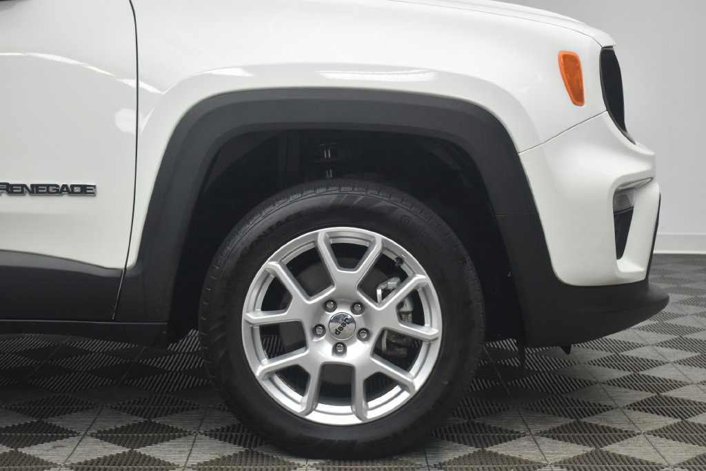 Used 2023 Jeep Renegade Latitude AWD/4WD image 24