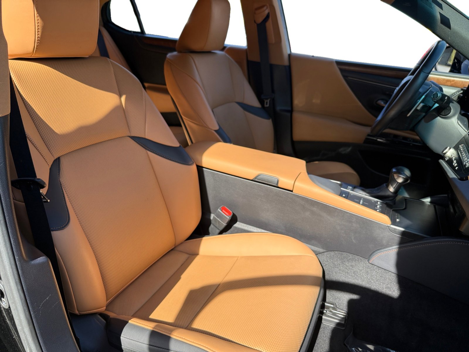 Used 2022 Lexus ES 300h w/ Premium Package FWD image 15