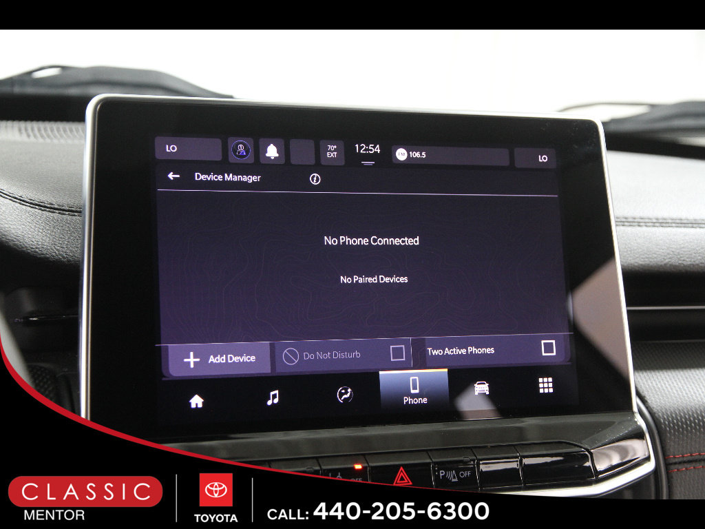 Used 2024 Jeep Compass Trailhawk AWD/4WD image 12