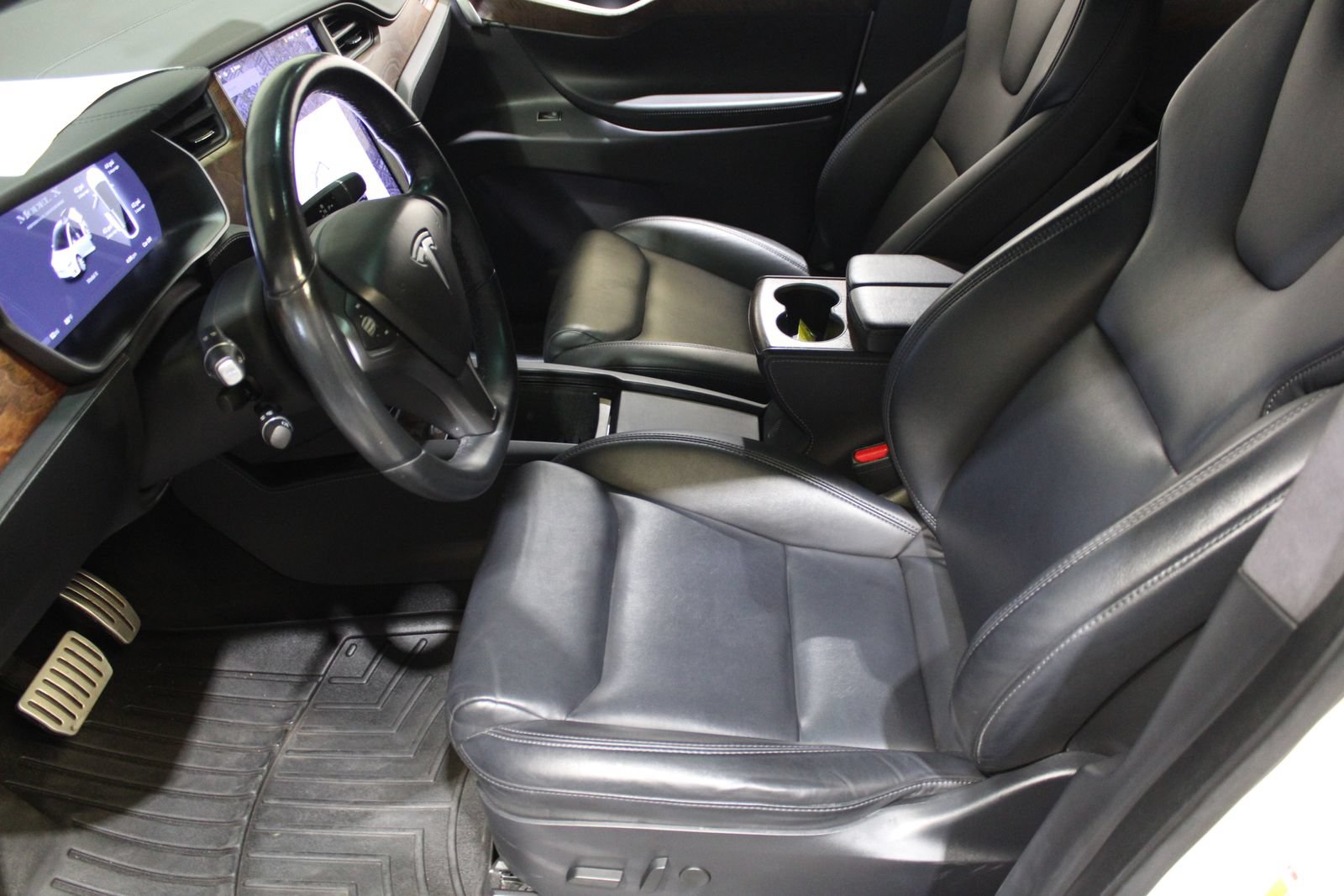 Used 2020 Tesla Model X Performance AWD/4WD image 17