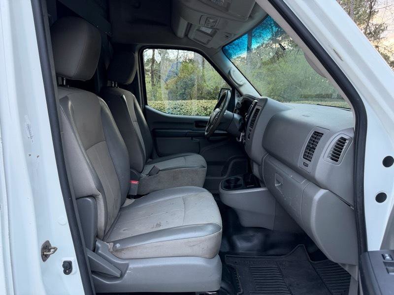 Used 2018 Nissan NV 2500 SV w/ Navigation Package image 23