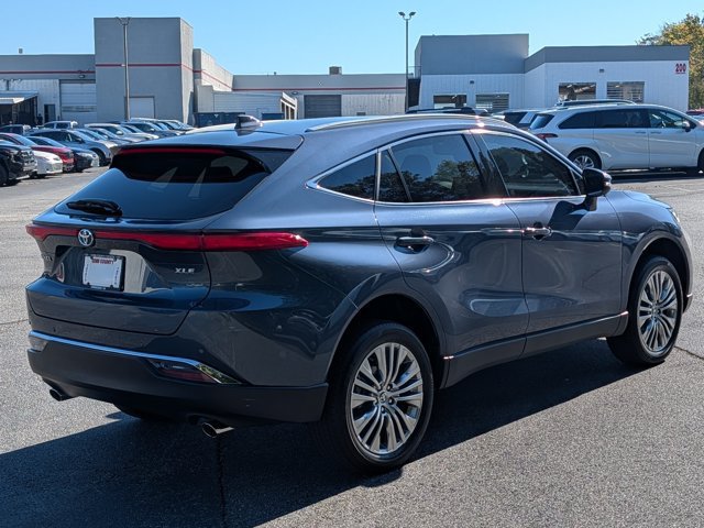 Used 2023 Toyota Venza XLE AWD/4WD image 7