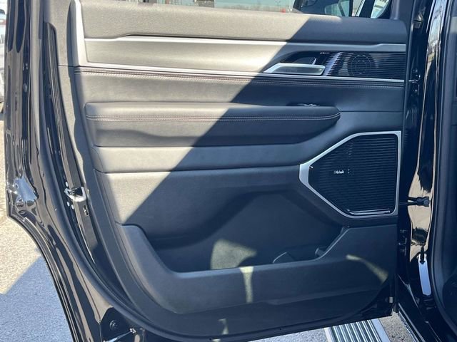 New 2026 Jeep Grand Wagoneer Limited image 15