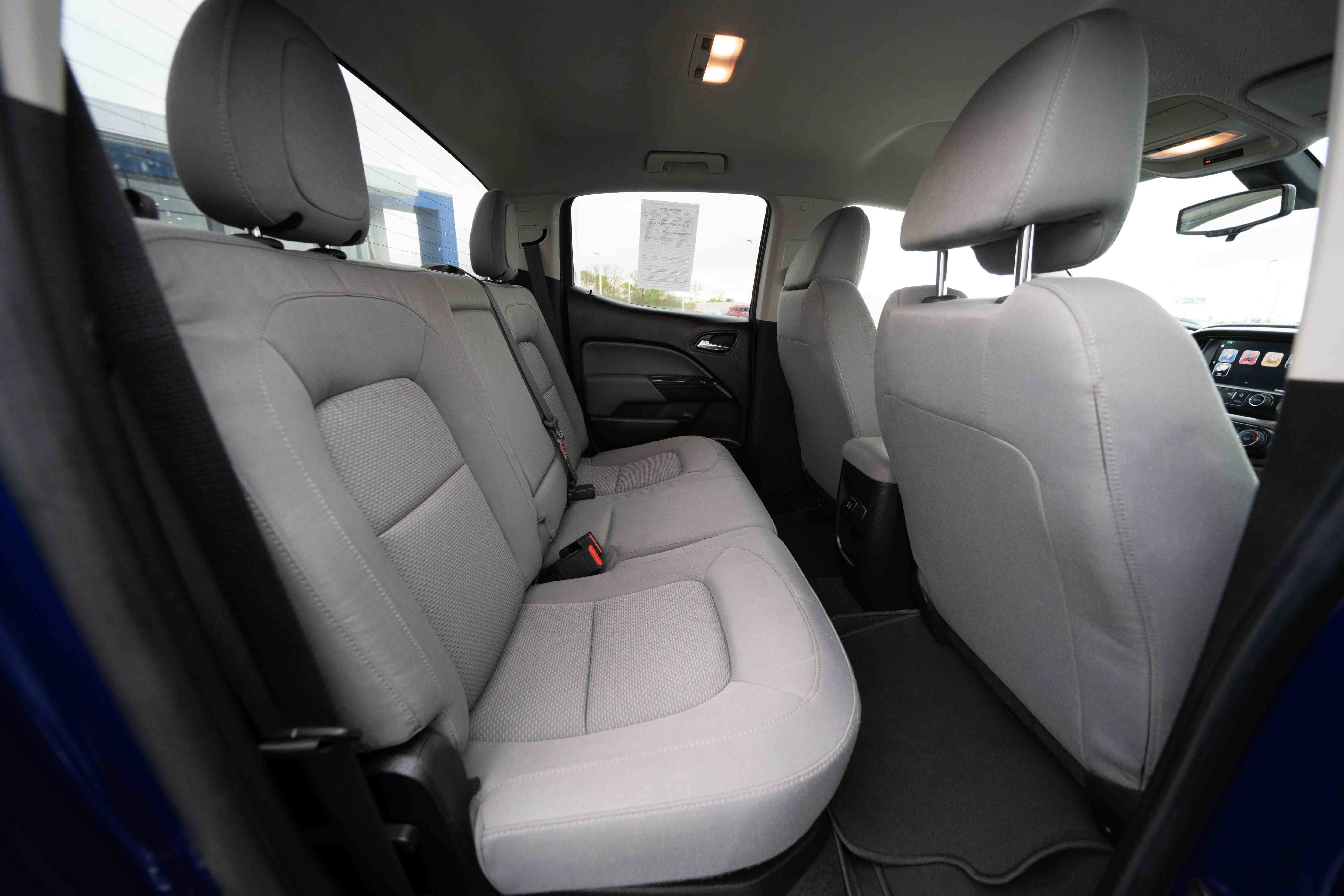Used 2015 Chevrolet Colorado LT w/ LT Convenience Package AWD/4WD image 24