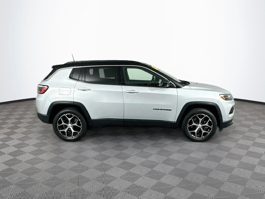 Certified 2024 Jeep Compass Limited AWD/4WD image 13