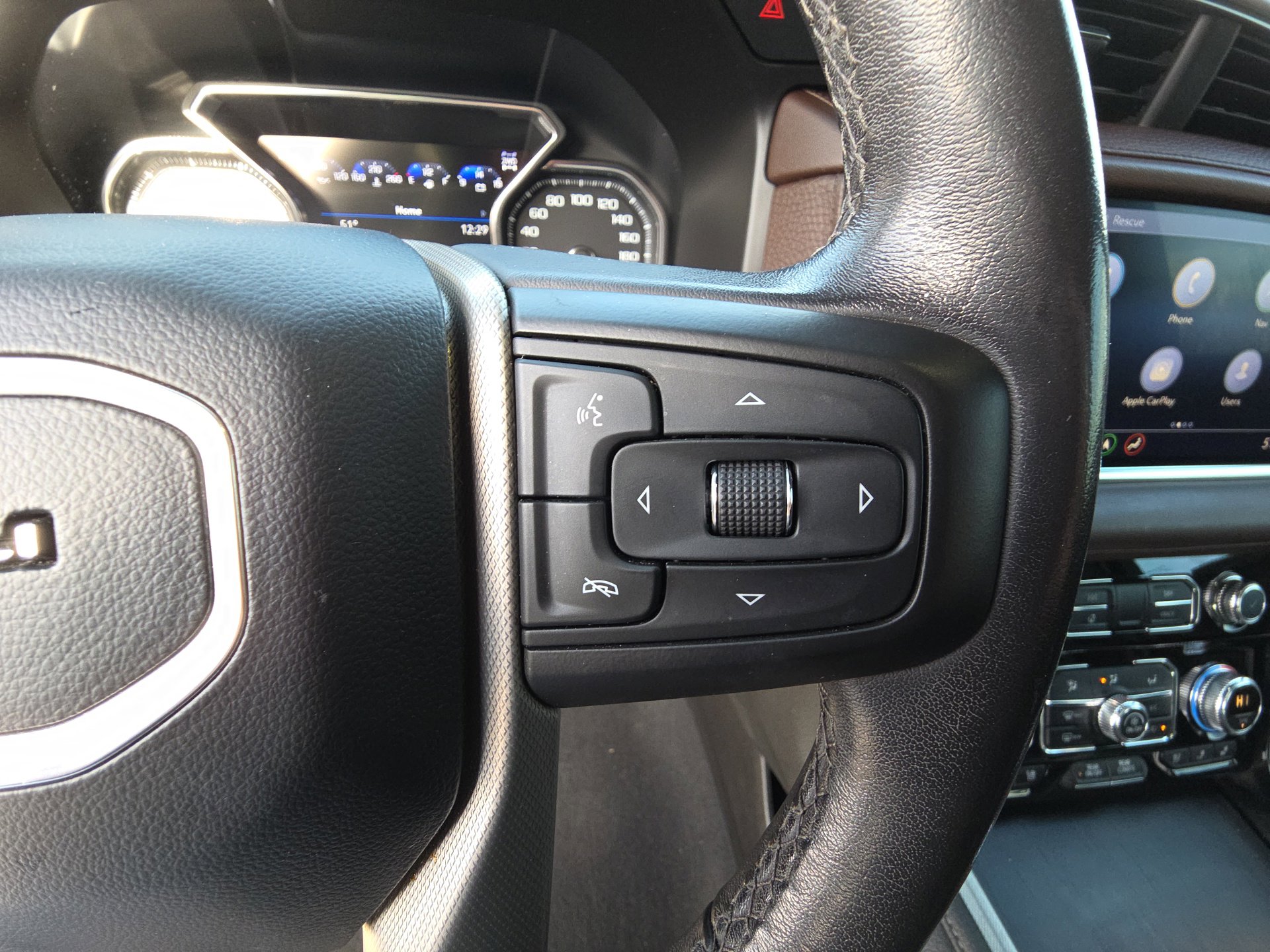 Certified 2021 GMC Yukon Denali image 19