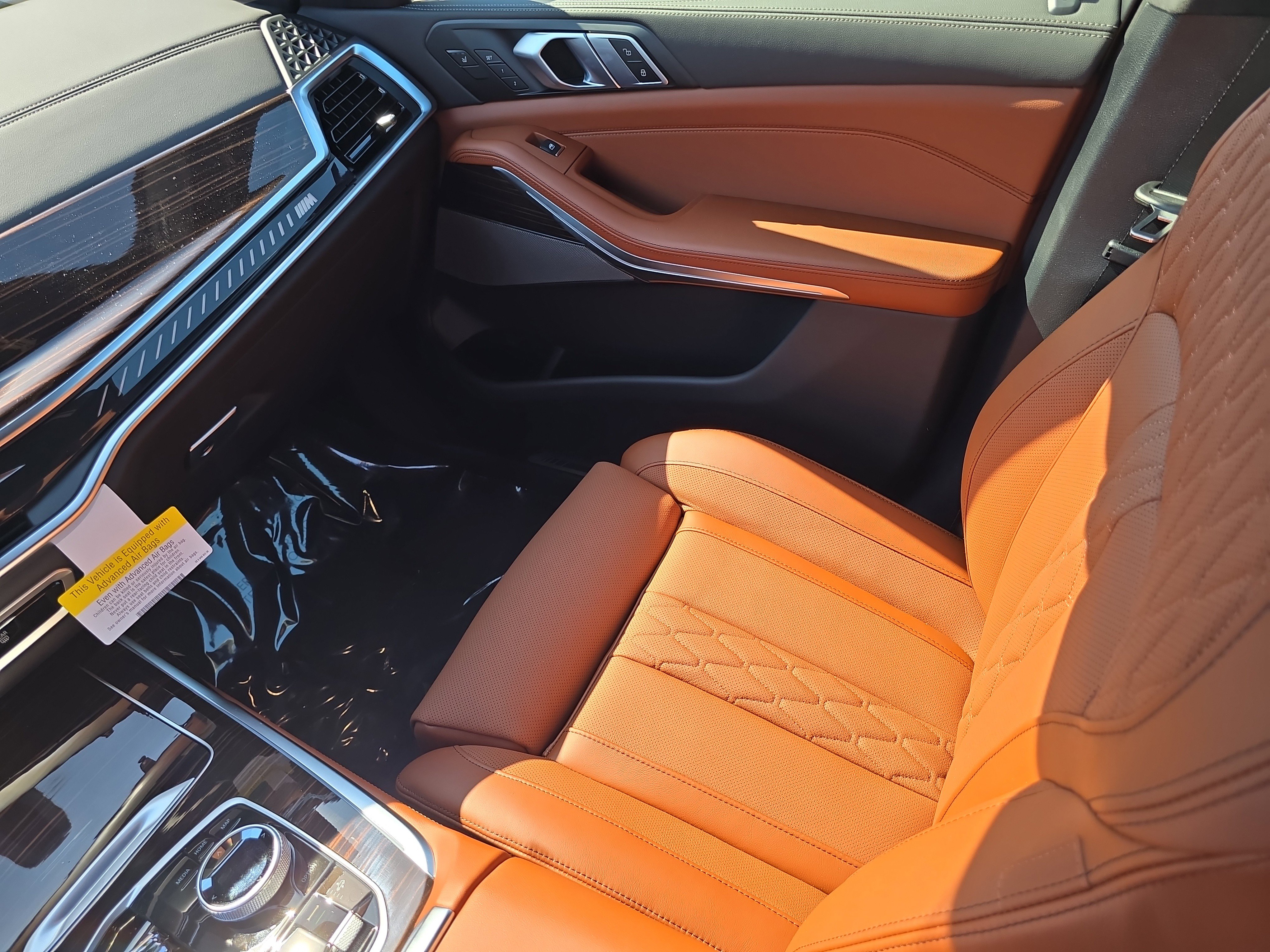 New 2026 BMW X7 M60i image 16