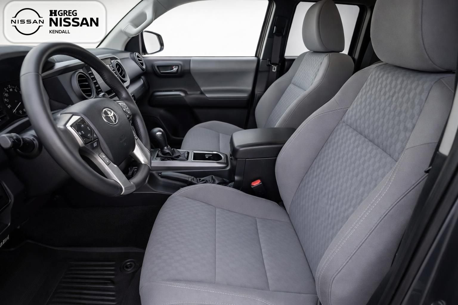 Used 2022 Toyota Tacoma SR RWD image 7