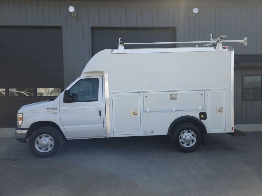 Used 2015 Ford E-350 and Econoline 350 Super Duty RWD image 1