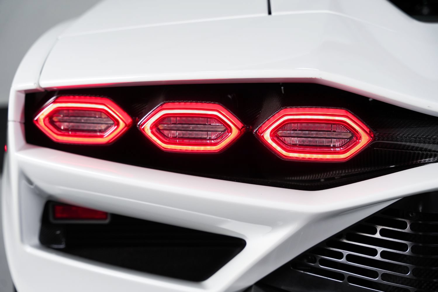 Used 2022 Lamborghini Aventador Countach AWD/4WD image 24
