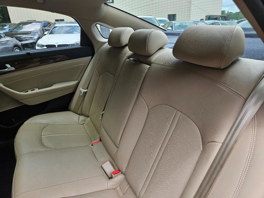 Used 2016 Hyundai Sonata Limited w/ Option Group 02 FWD image 37