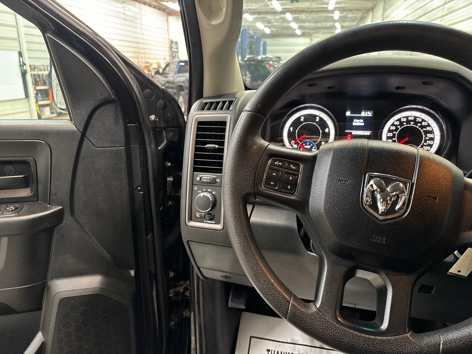 Used 2016 RAM 3500 Tradesman w/ Chrome Appearance Group image 14