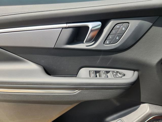 New 2025 Buick Enclave Sport Touring w/ Super Cruise Package FWD image 18