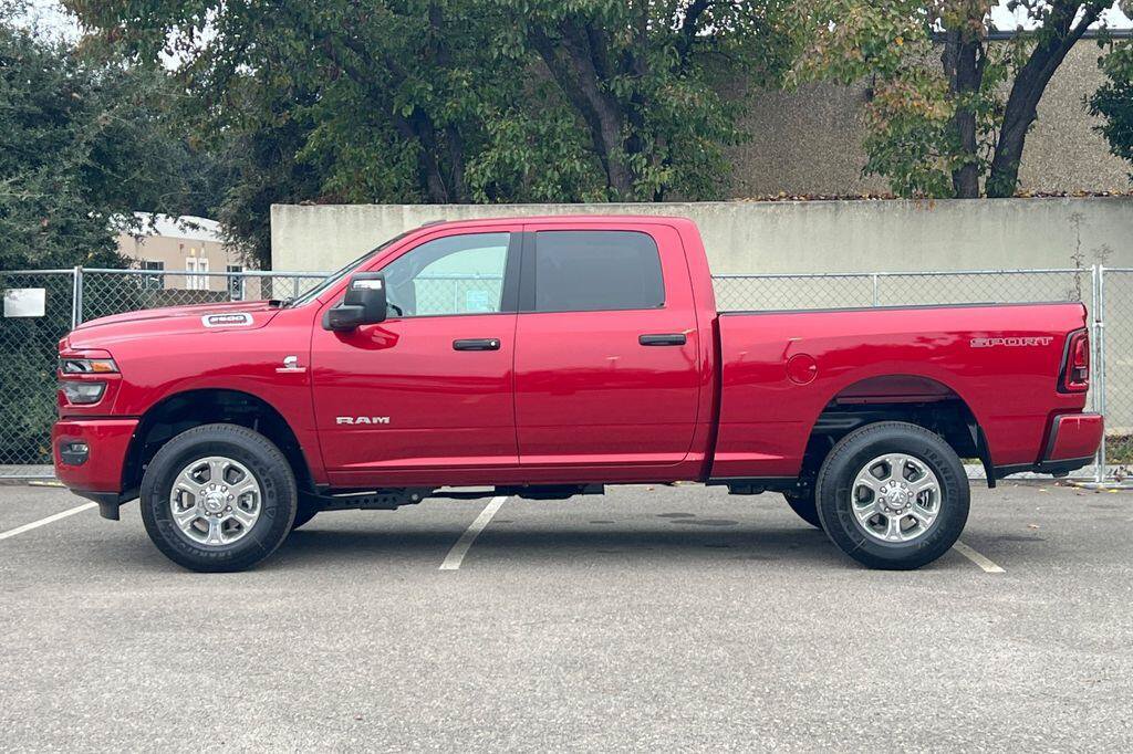 New 2026 RAM 2500 Big Horn AWD/4WD image 7