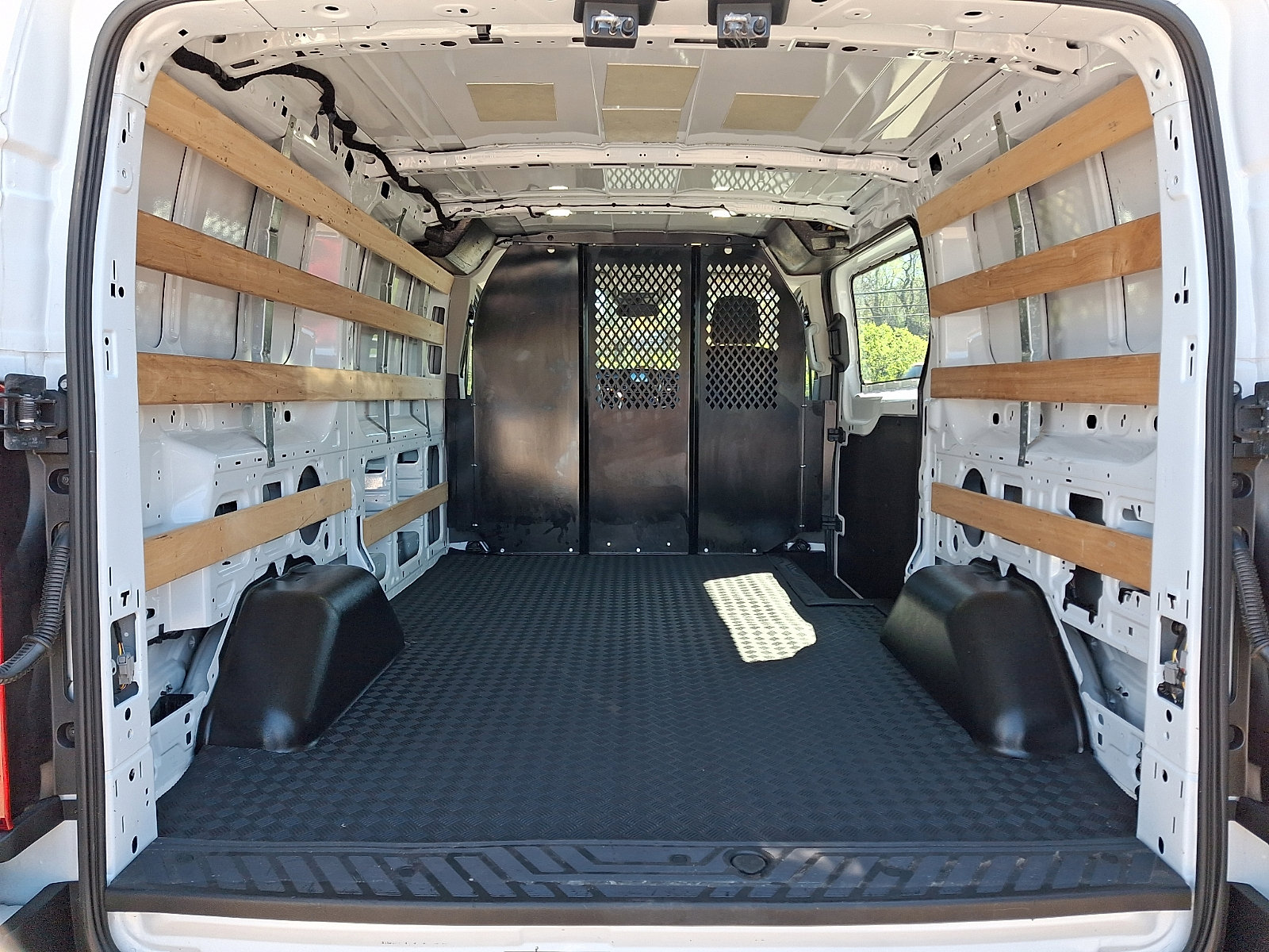 Certified 2024 Ford Transit 250 Low Roof w/ Exterior Upgrade Package image 27