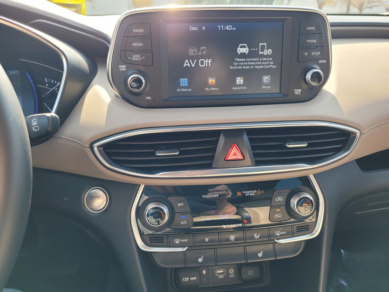 Used 2020 Hyundai Santa Fe SEL w/ Convenience + Premium Package image 23