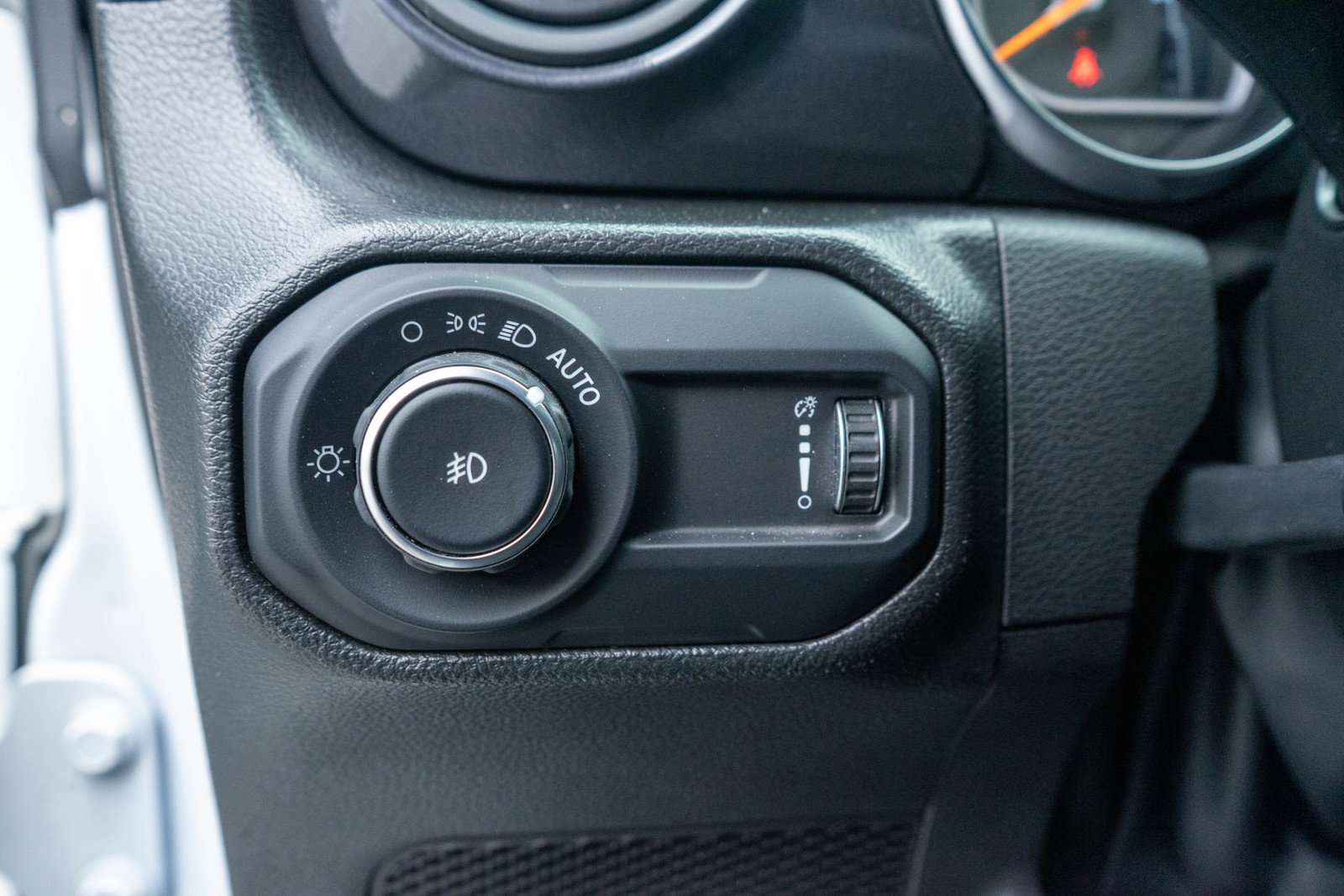 Used 2023 Jeep Wrangler Unlimited Sport image 15