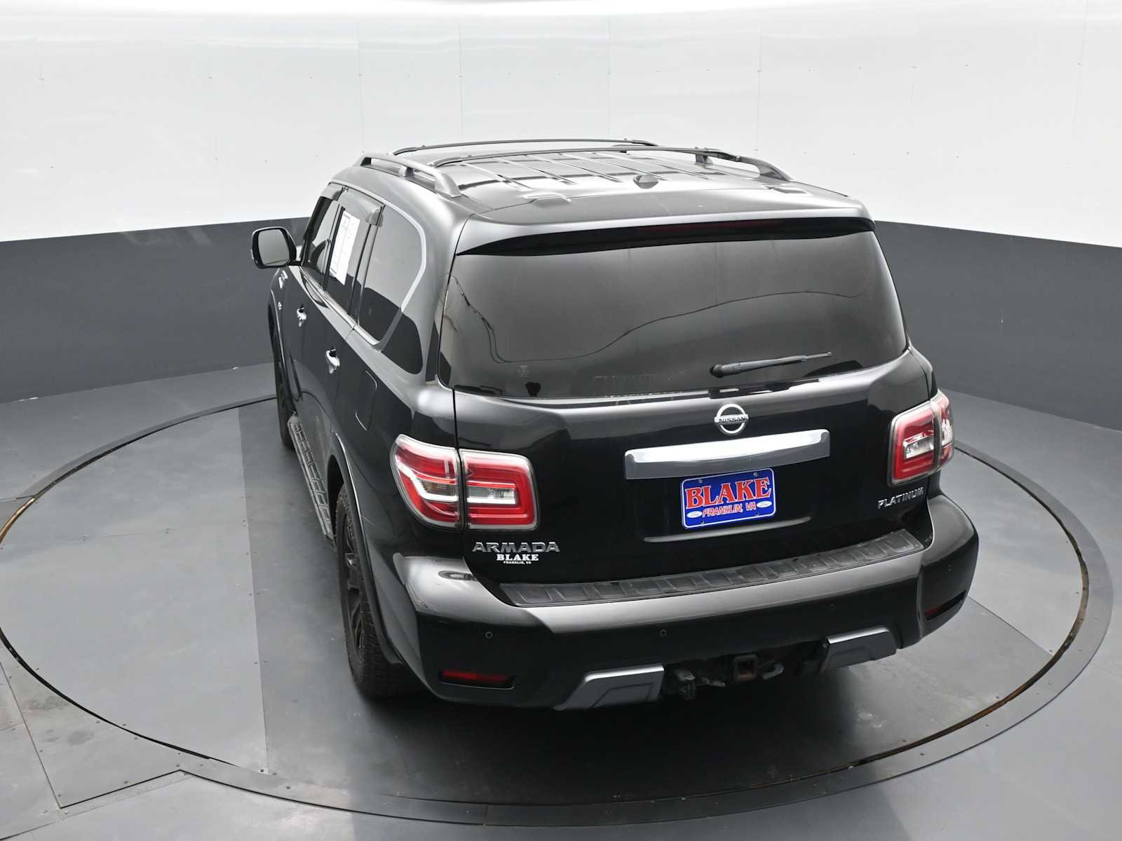 Used 2019 Nissan Armada Platinum w/ Captain's Chairs Package image 26