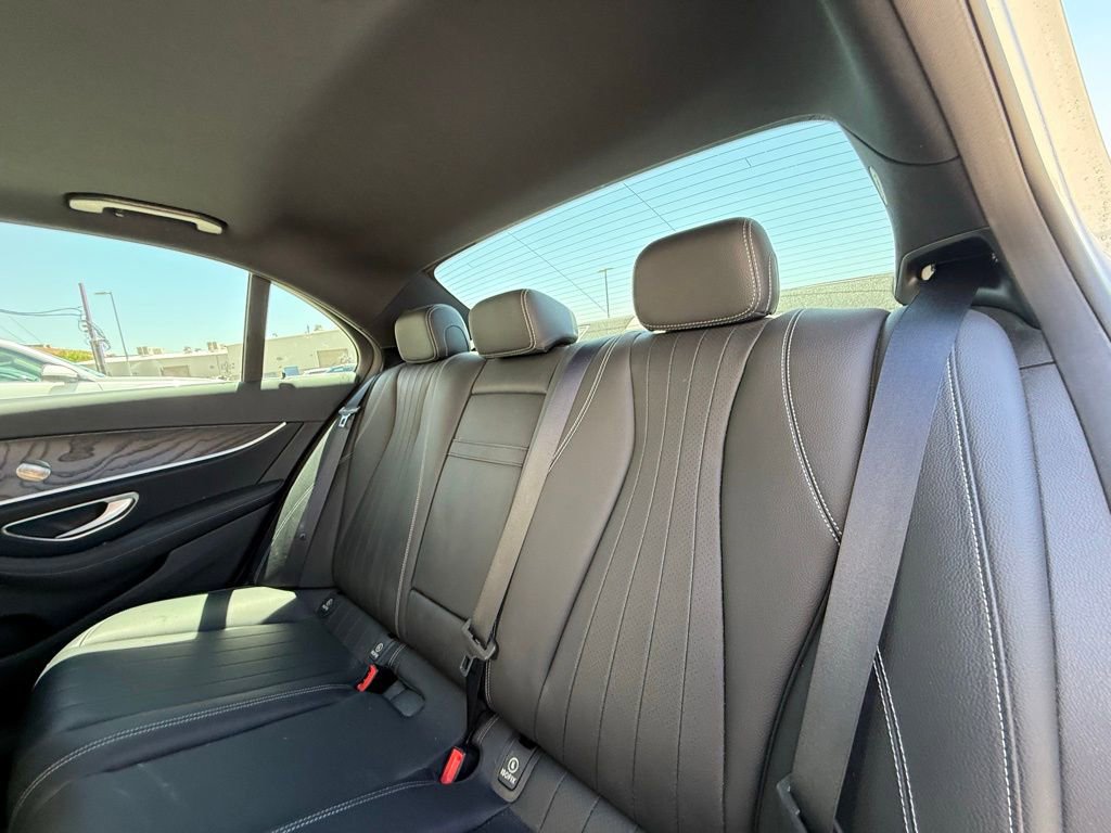 Used 2022 Mercedes-Benz E 350 Sedan image 7