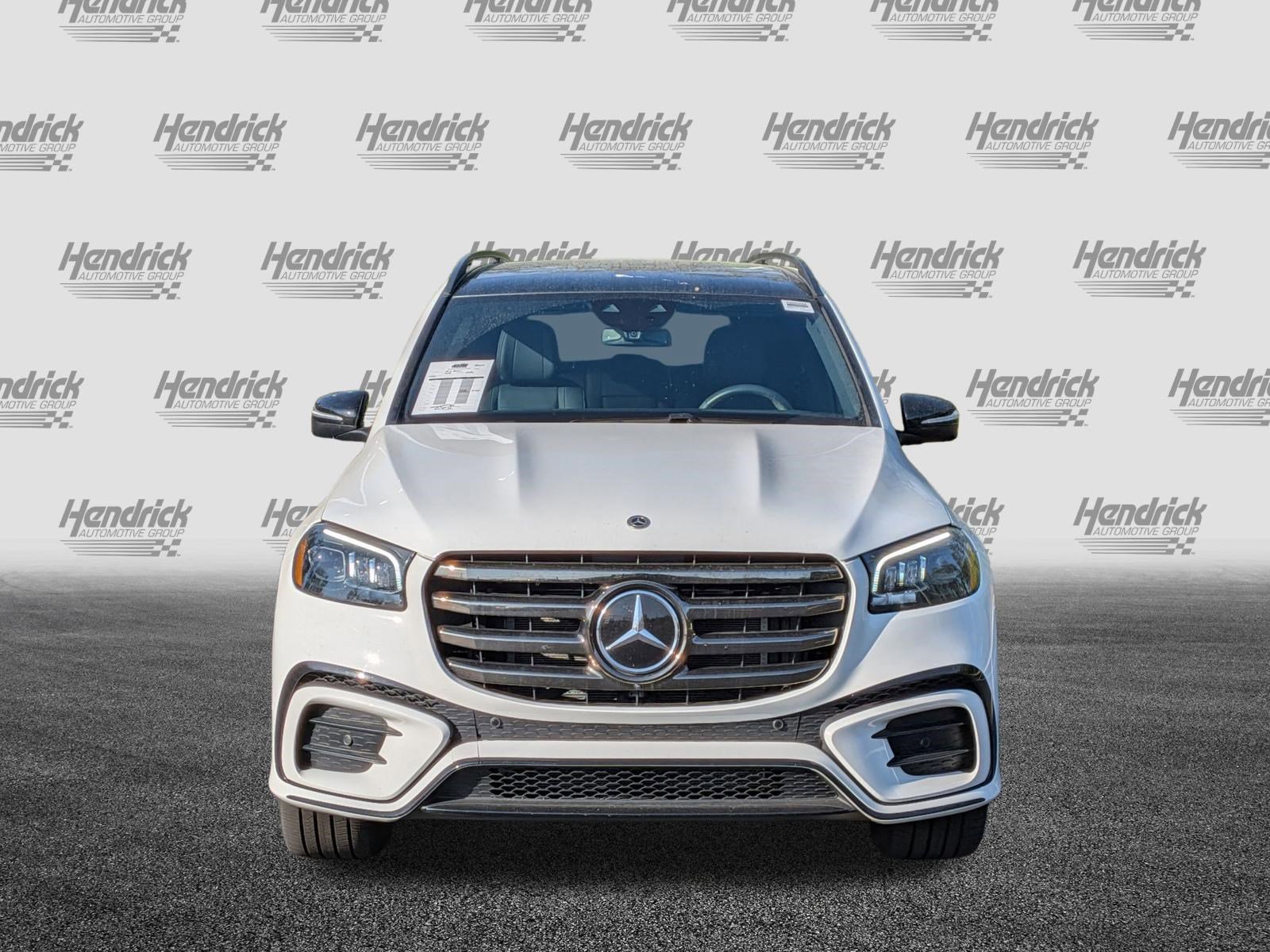 Used 2024 Mercedes-Benz GLS 450 4MATIC image 3
