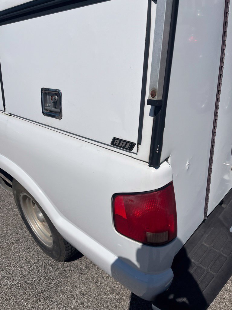 Used 2001 GMC Sonoma SL w/ Convenience Pkg RWD image 8