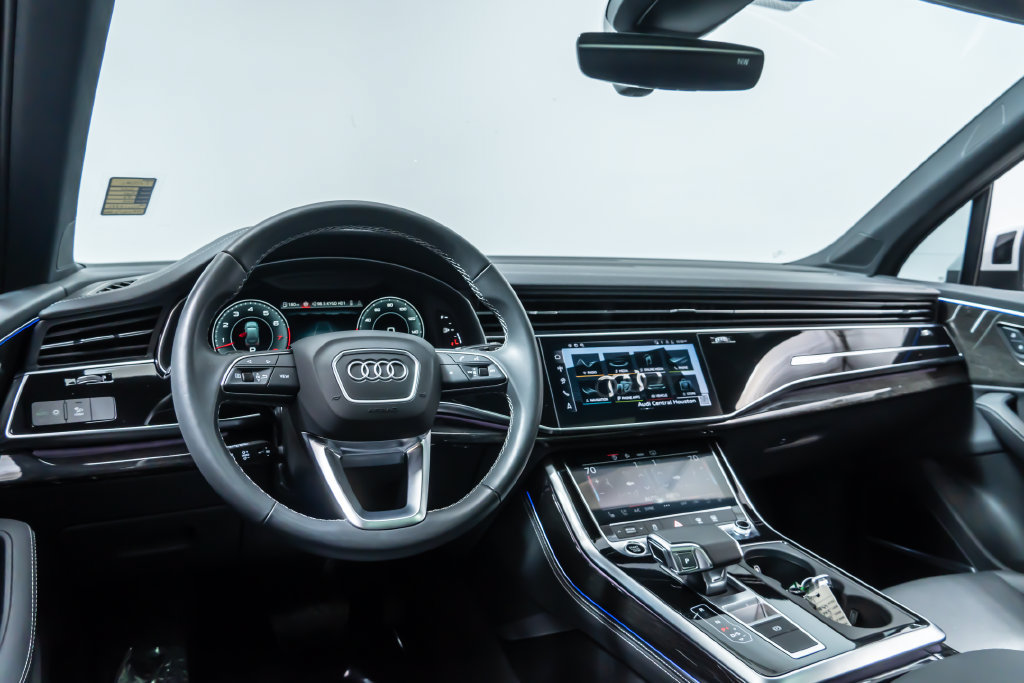 Used 2025 Audi Q7 3.0T Premium Plus AWD/4WD image 14