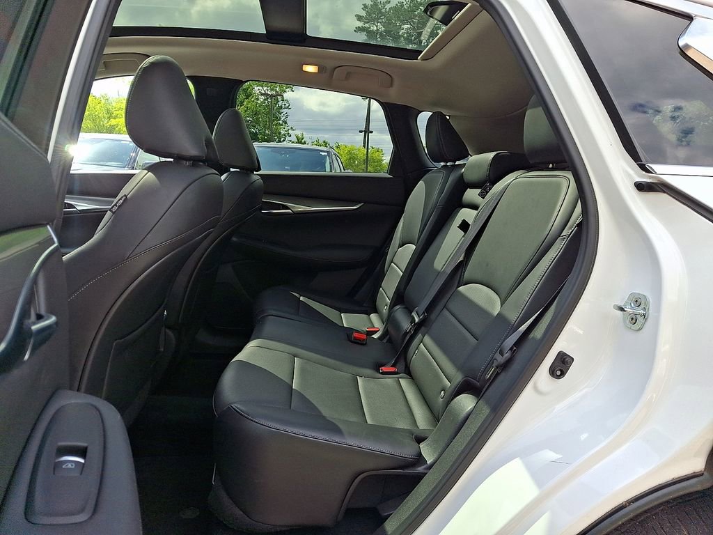 Used 2024 INFINITI QX50 Luxe AWD/4WD image 10
